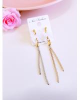 KR-043 Stylish Earring White