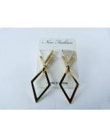 KR-106 Stylish Earring White