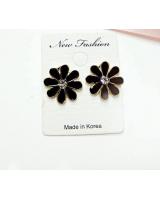 KR-122 Charming Earring Black