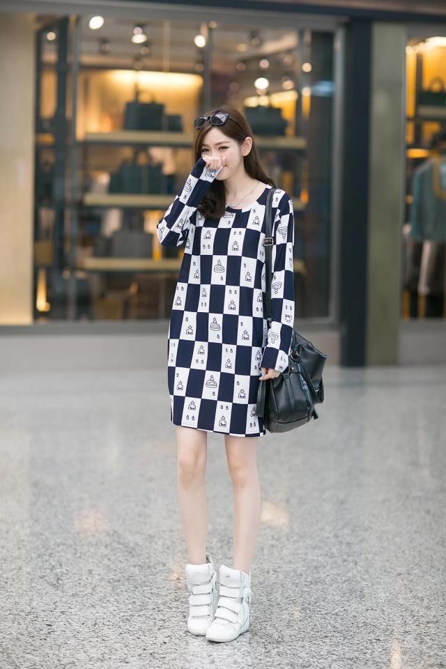 WD5443 Checker Dress As Picture