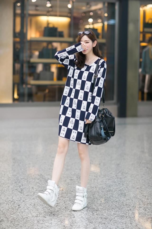 WD5443 Checker Dress As Picture