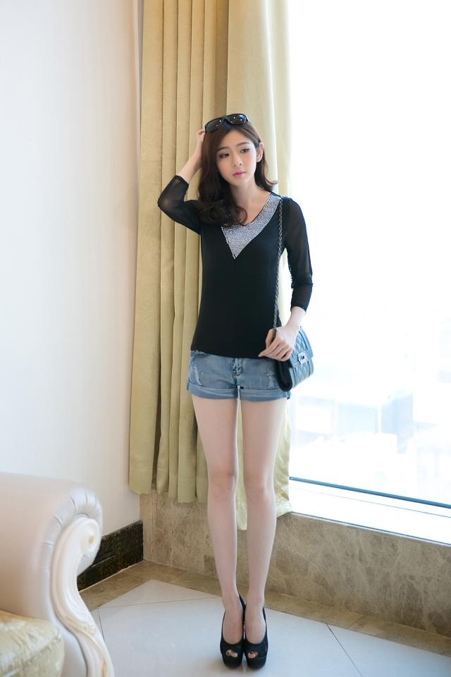 WT5784 Stylish Top Black