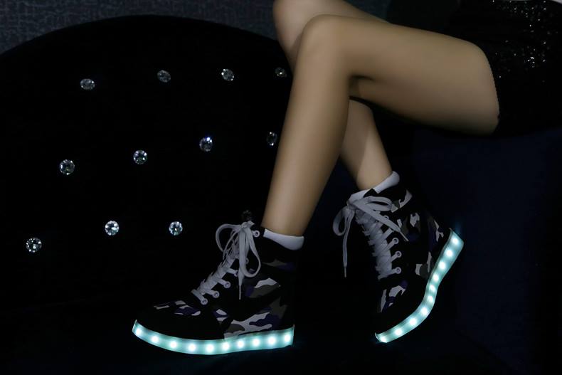 WS002 Cool Multi Colour LED Shoes Black