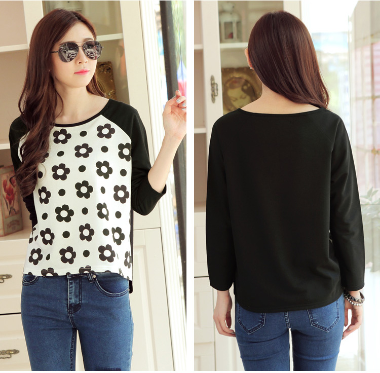 WT6385 Sweet Floral Top Black