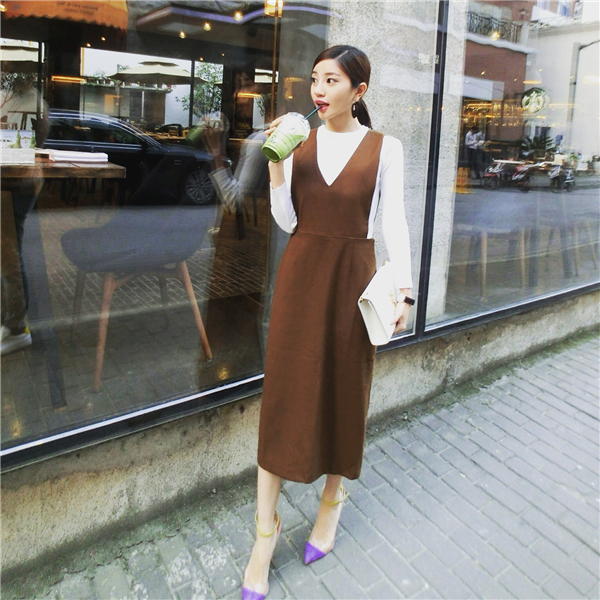 WD6673 Fashion Sleeveless Dress Brown