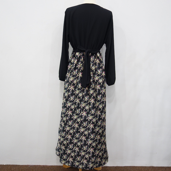 WH3336 Pretty Jubah Black