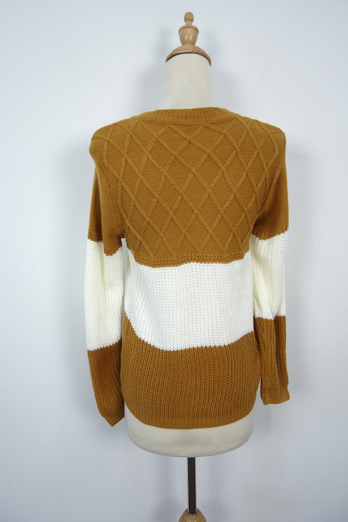 WT3718 Fashion Knit Top Khaki