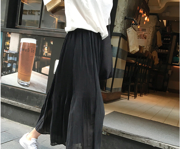 WK7097 Chiffon Skirt Black