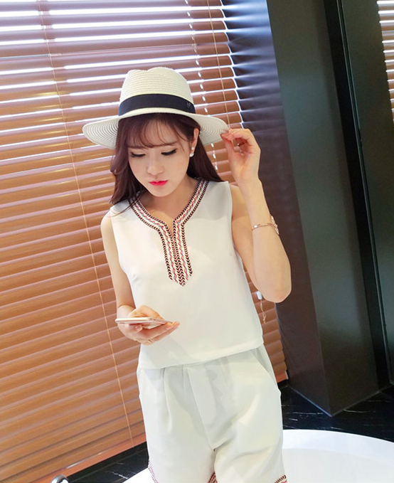 WT7145 Stylish Top and Pant White