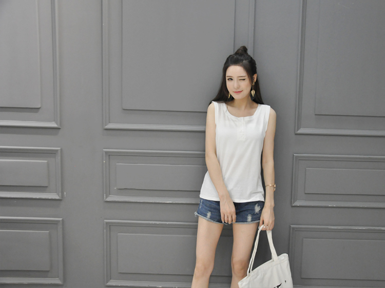 WT7154 Sleeveless Top White