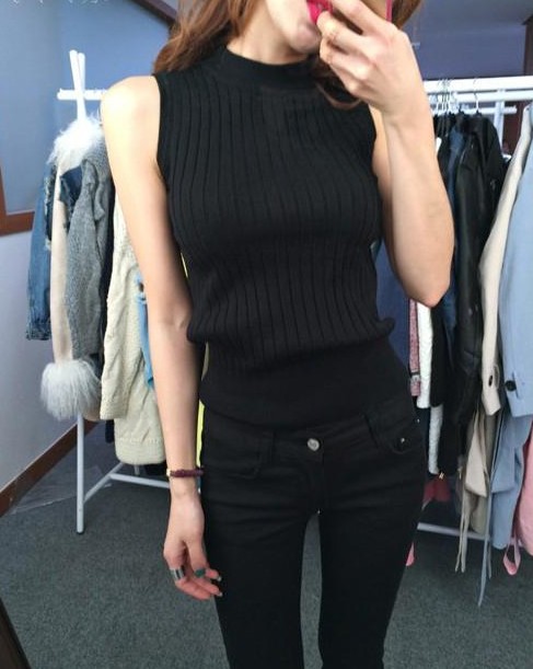 WT7184 Fashion Knit Top Black