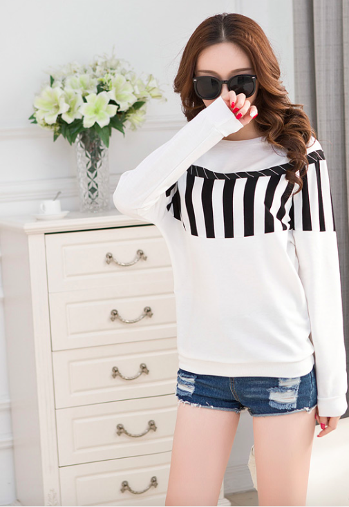 WT7214 Stylish Top White