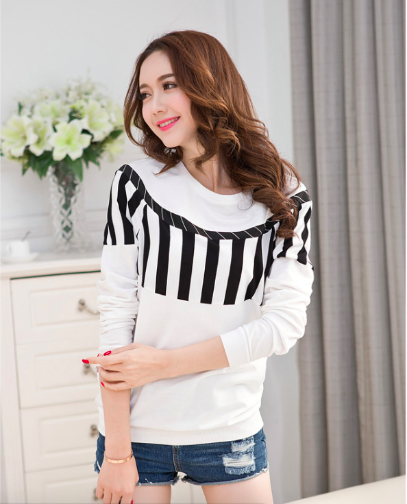 WT7214 Stylish Top White