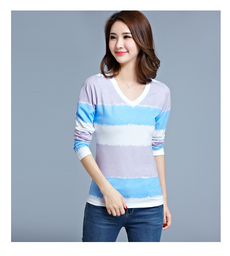 WT7352 Stylish Top Light Blue