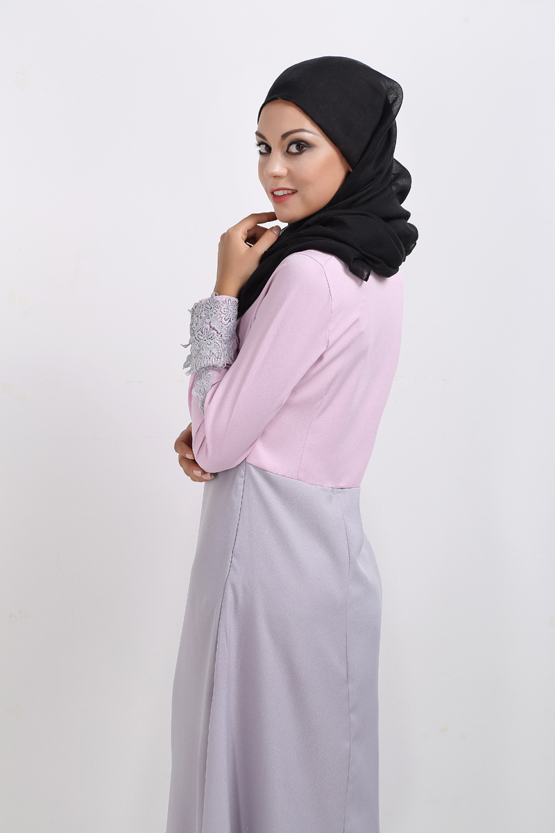 WH7376 Charming Jubah Grey