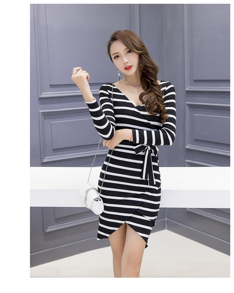 WD7413 Korea Hugging Dress As Picture