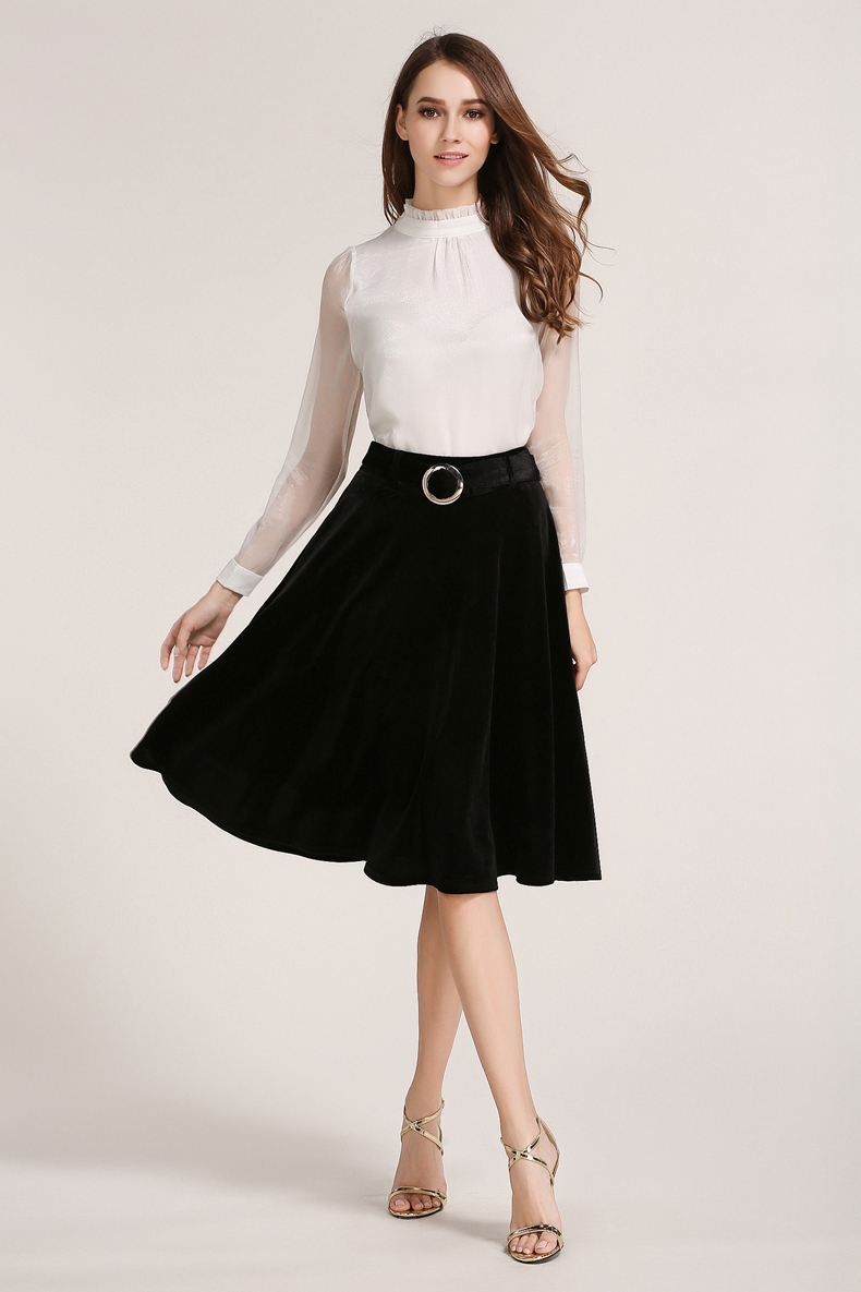 WK7550 Elegant Velvet Skirt Black