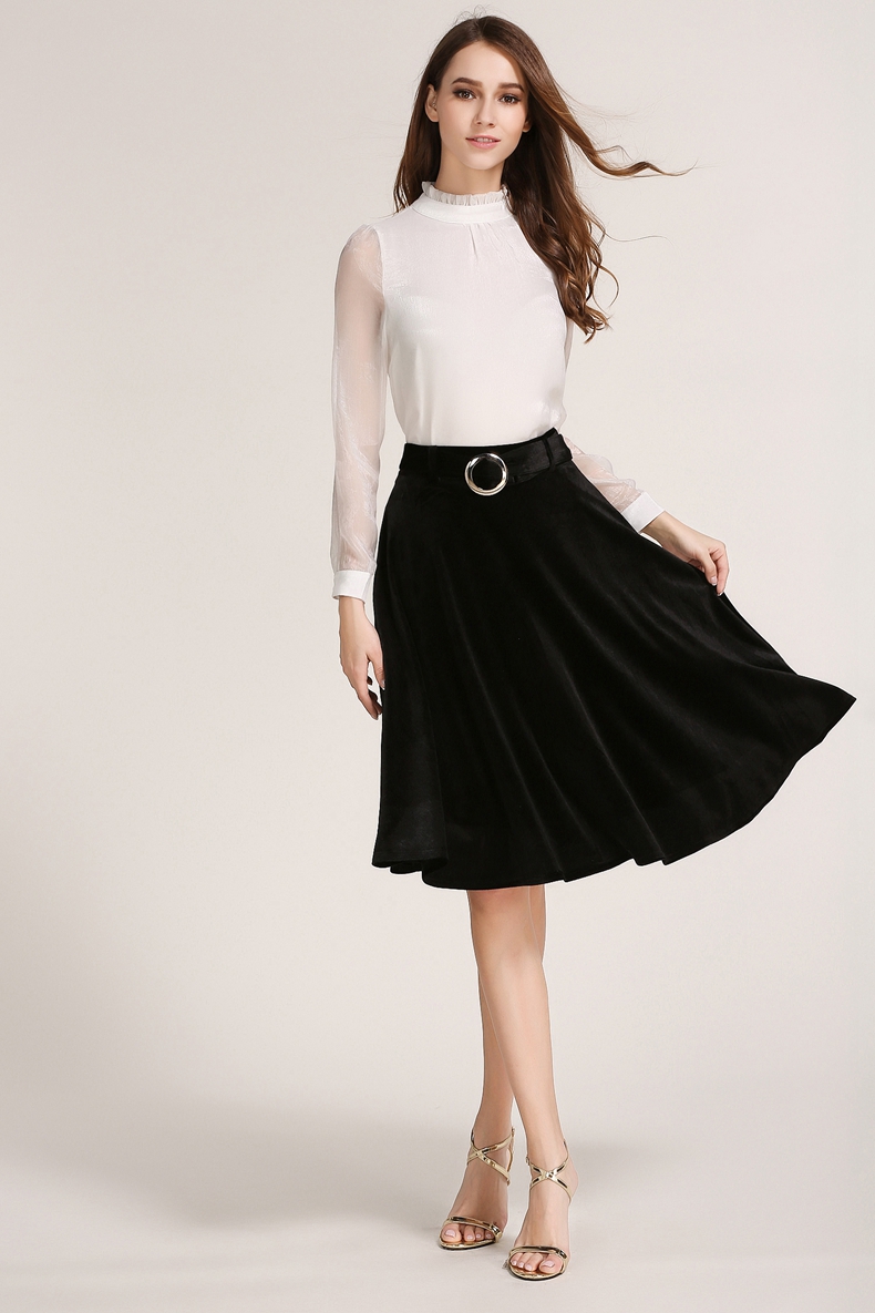 WK7550 Elegant Velvet Skirt Black