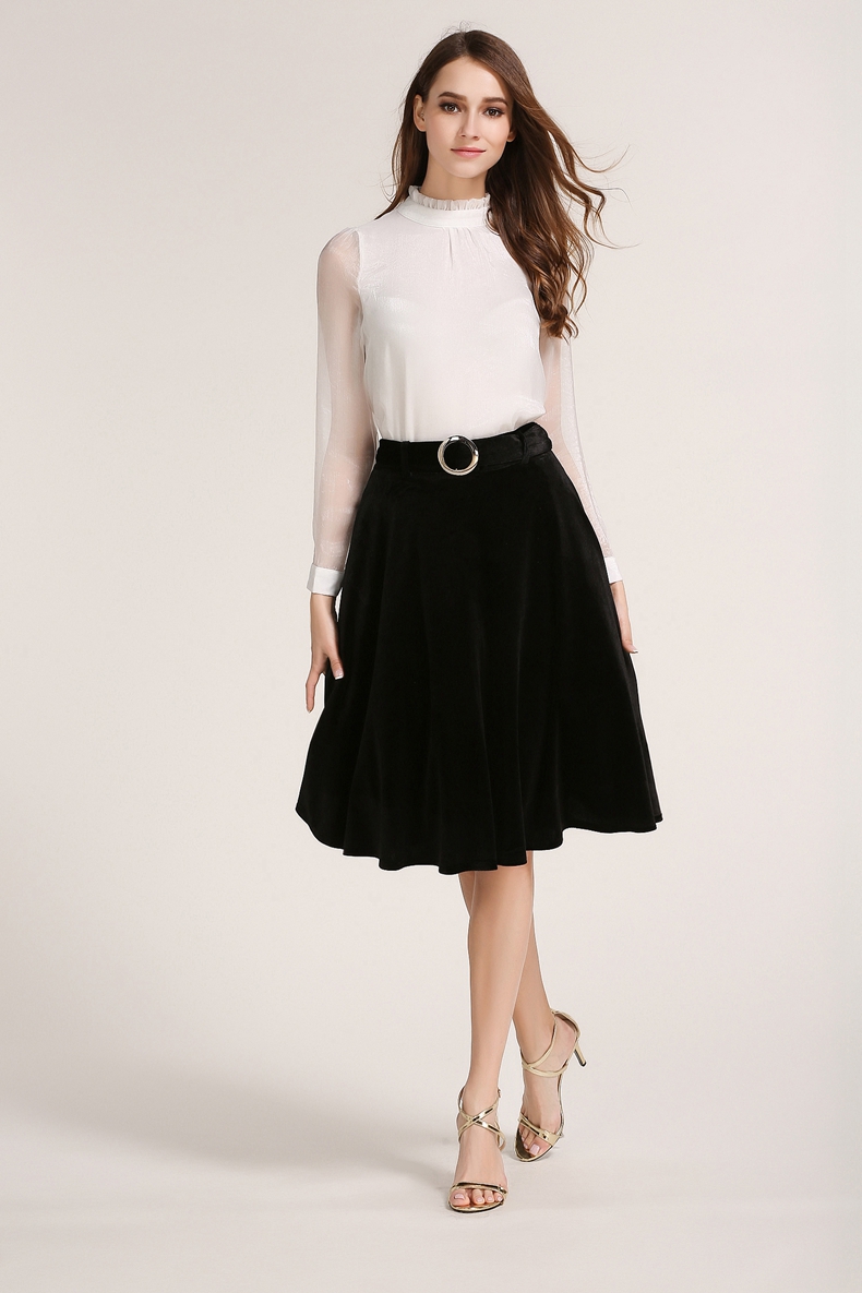 WK7550 Elegant Velvet Skirt Black