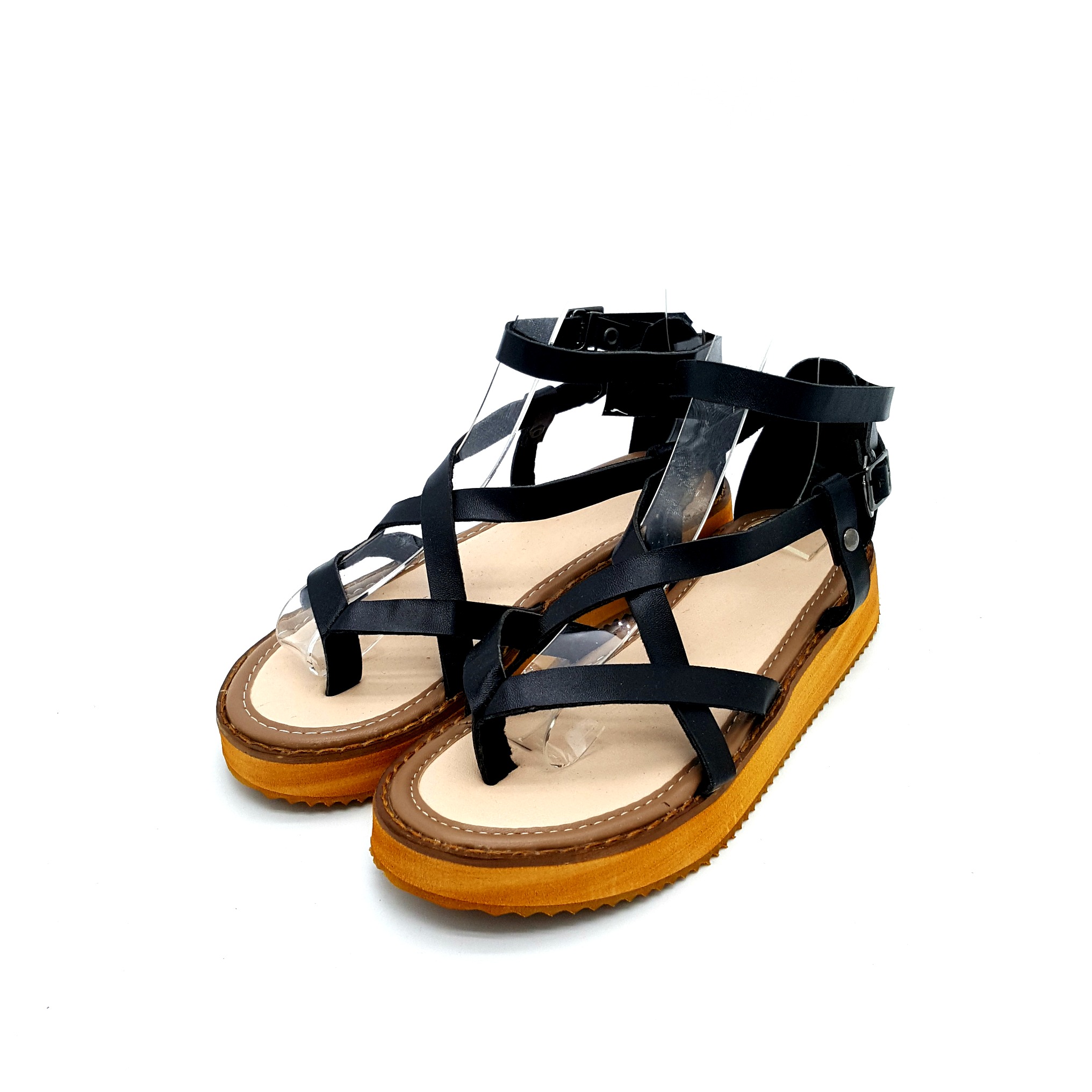 HA005 Wire Buckle Sandals Black