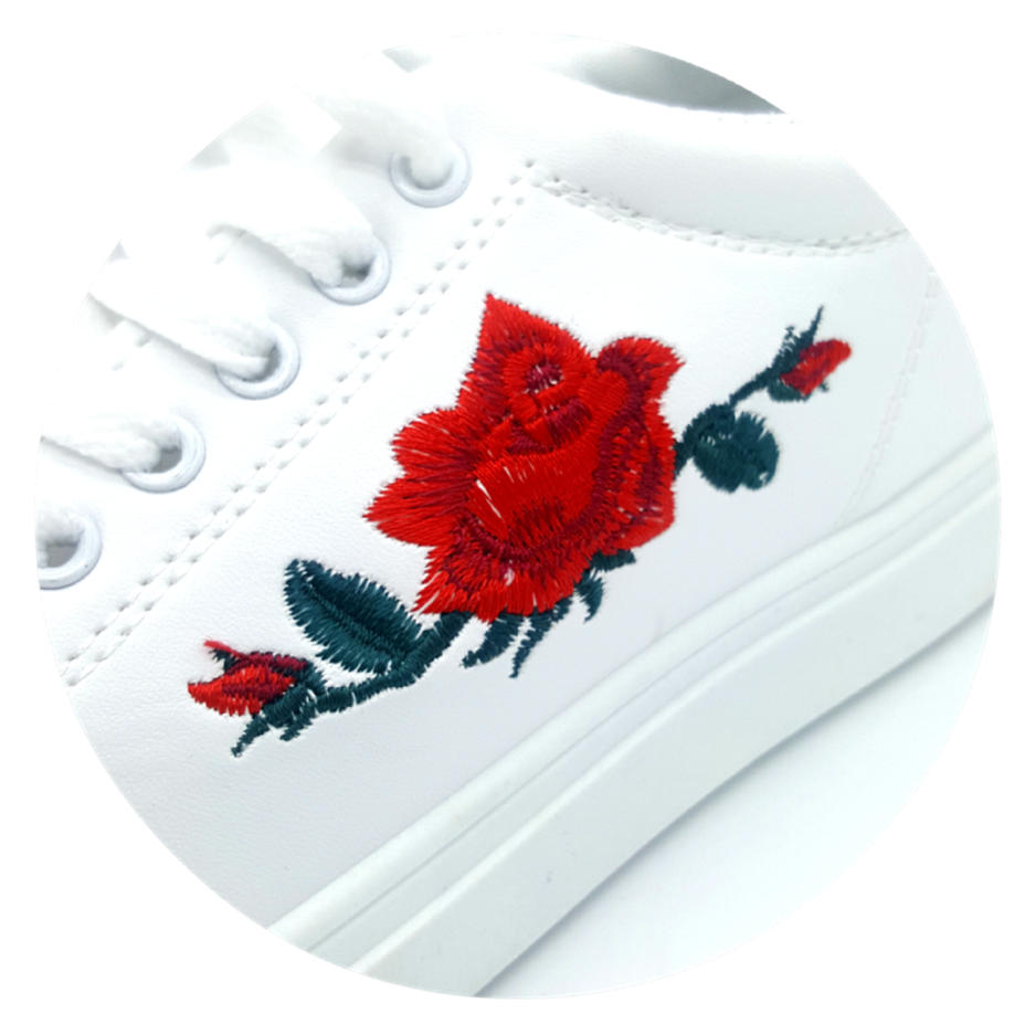 HA032 Roses Printed Trainers White