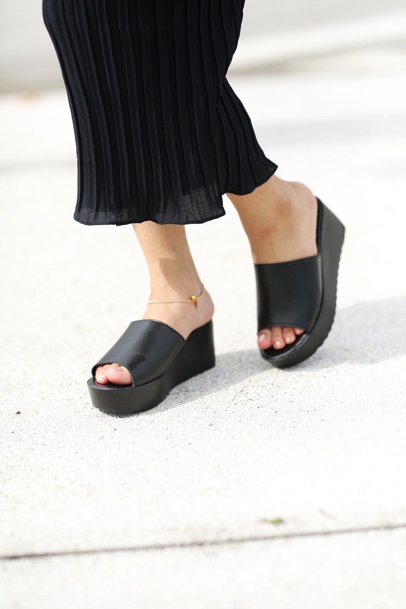 HA054 Platform Sandals Black