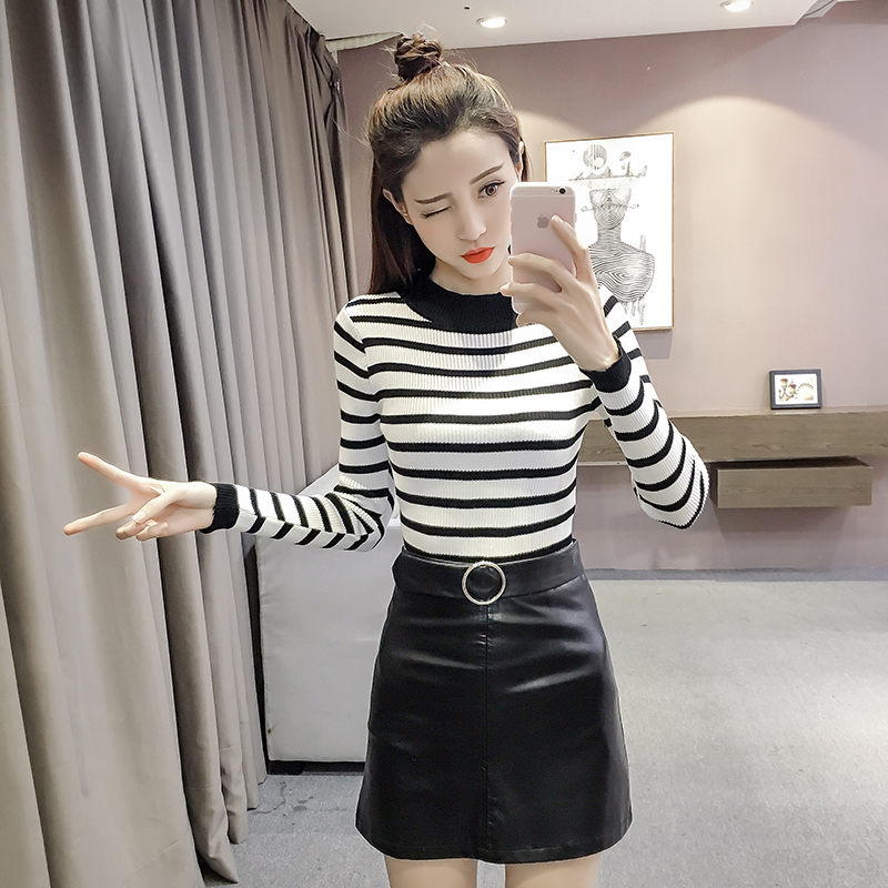 WT3839 Trendy Knit Top Black