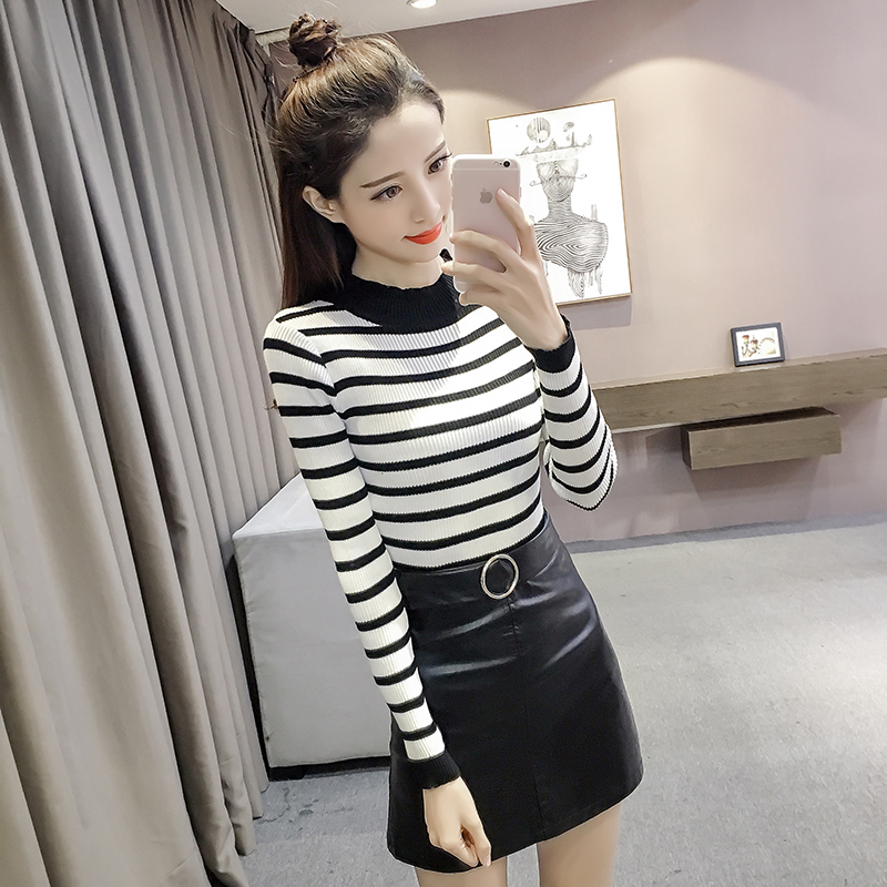 WT3839 Trendy Knit Top Black