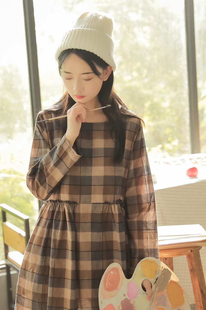 VW10463 Fashion Checker Dress Brown