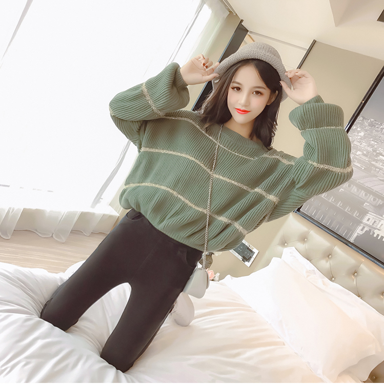 VW10472 Fashion Knit Top Green