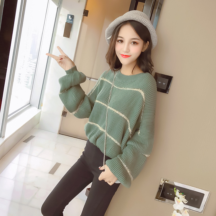 VW10472 Fashion Knit Top Green