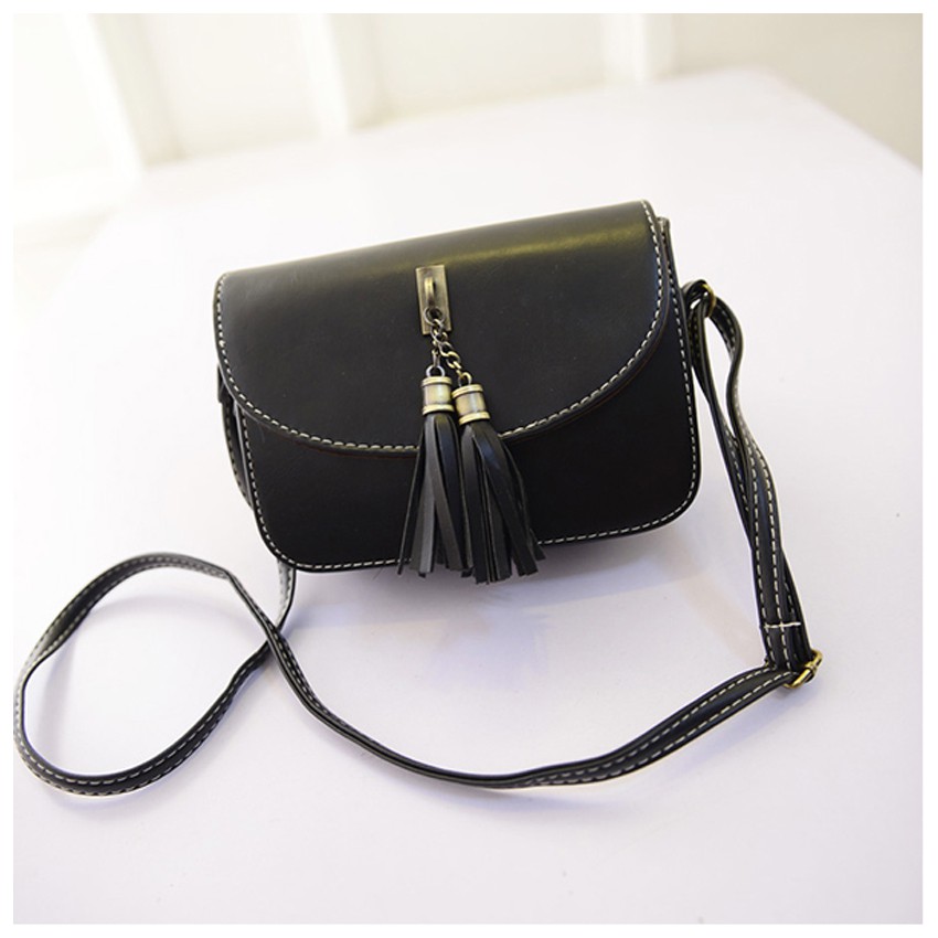 KW80129 Fashion Sling Bag Black