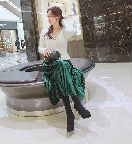 VW12121 Elegant Skirt Green