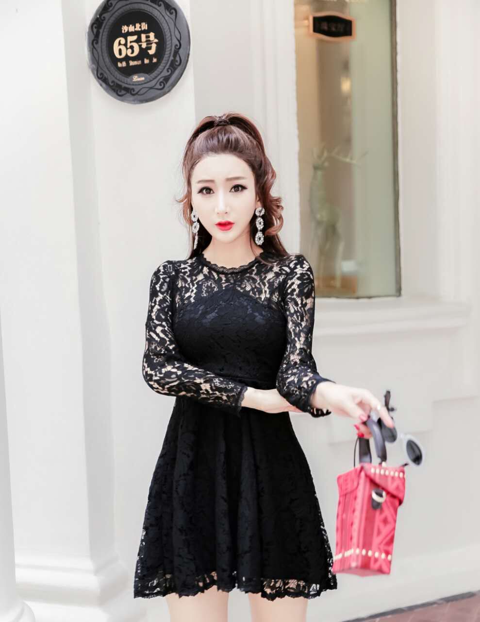 GW1968 Lovely Lace Dress Black