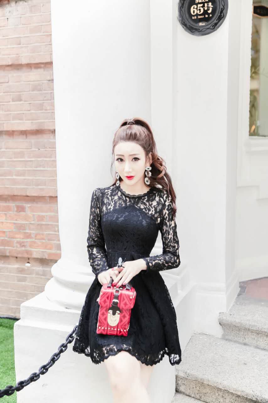 GW1968 Lovely Lace Dress Black