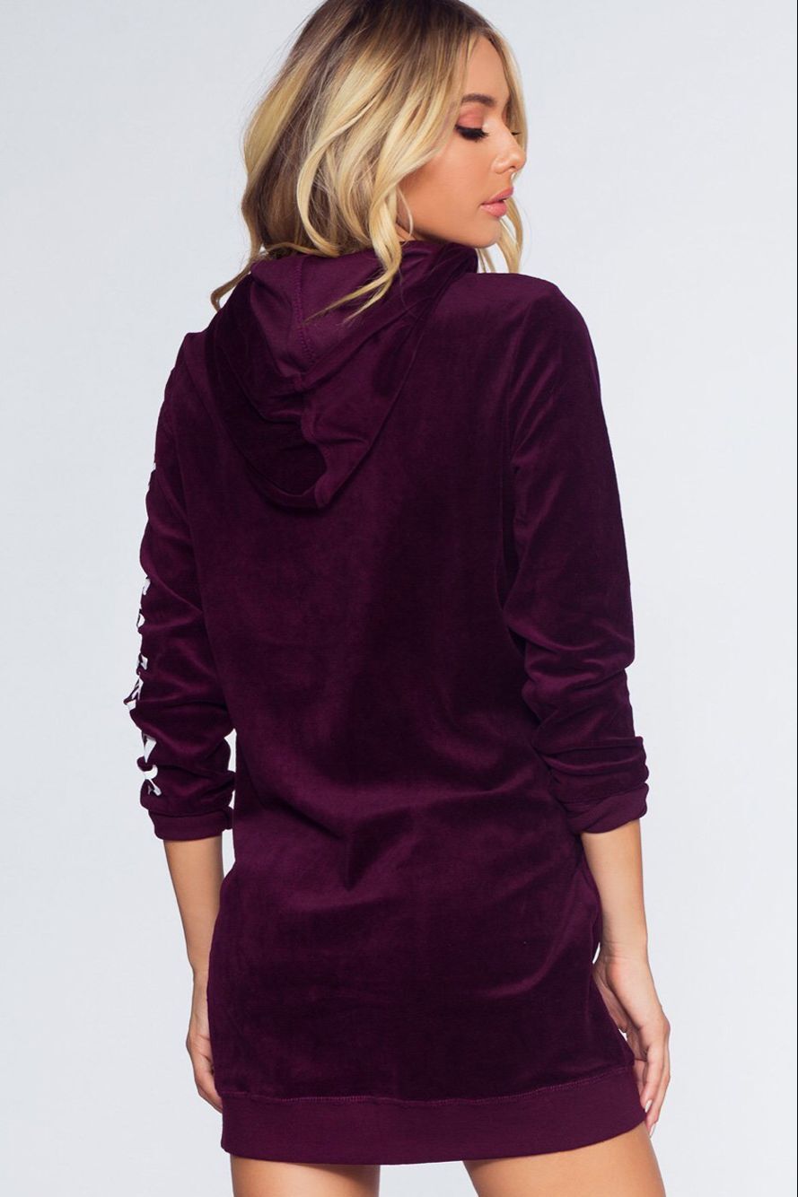 GW2002 Sporty Hooded Dress Maroon