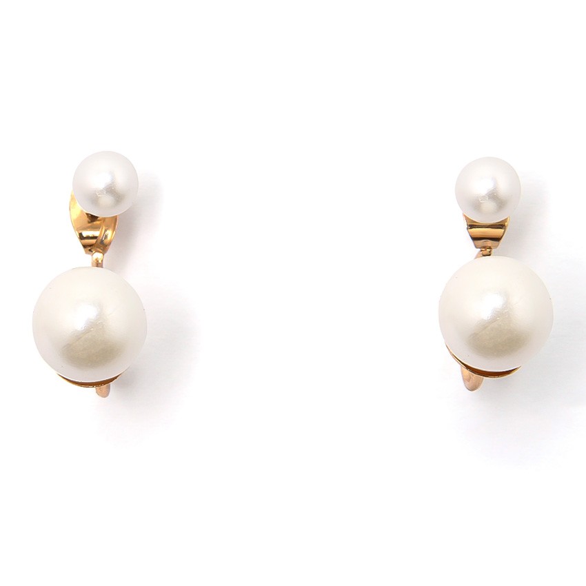 RD90023 Women Elegant Pearl Earring White 