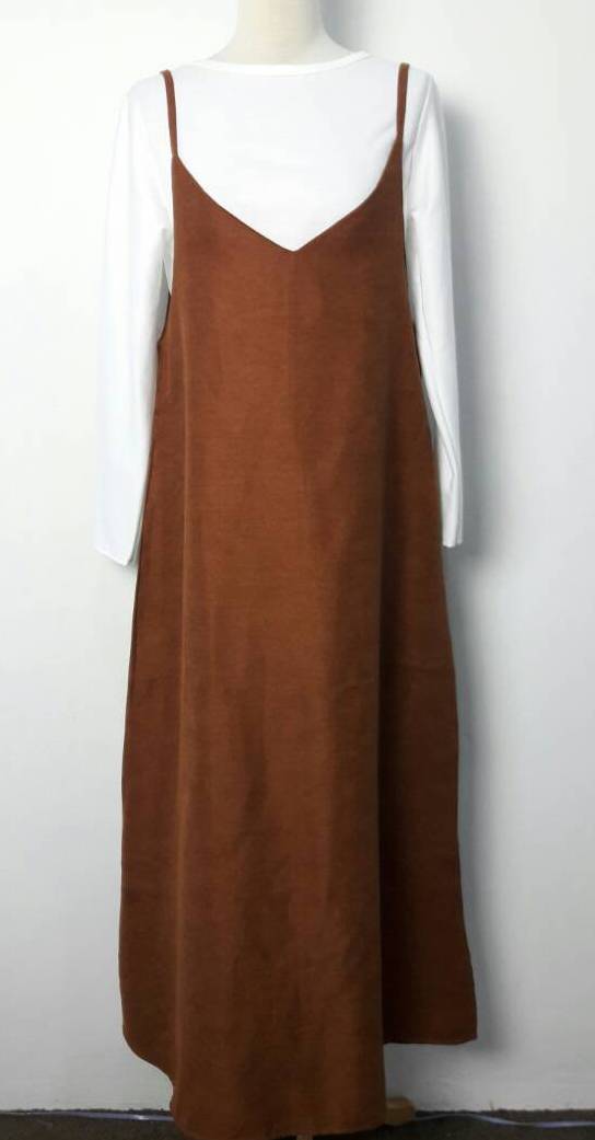 JW5023 Slit Dress & Top Set Brown