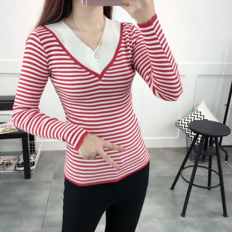 KF510 V-Neck Long Sleeved Top Red