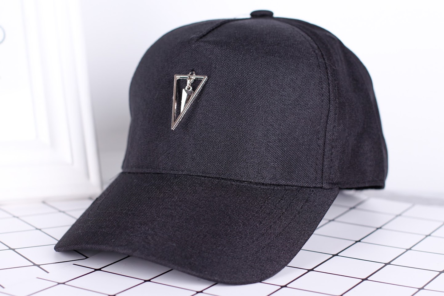 QA-319 Fashion Baseball Cap Triangle