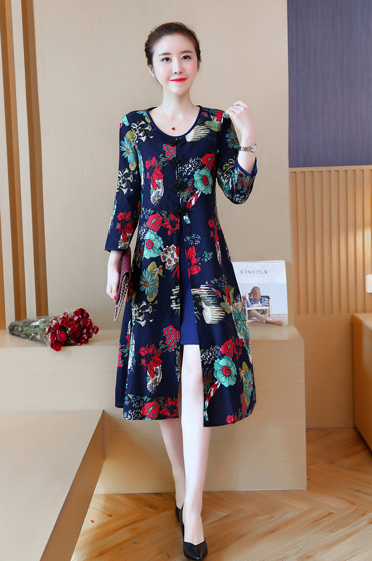 VW12208 Classic Floral Cheongsam Blue