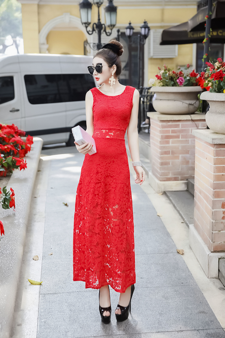 GW2191 Classic Lace Maxi Dress Red