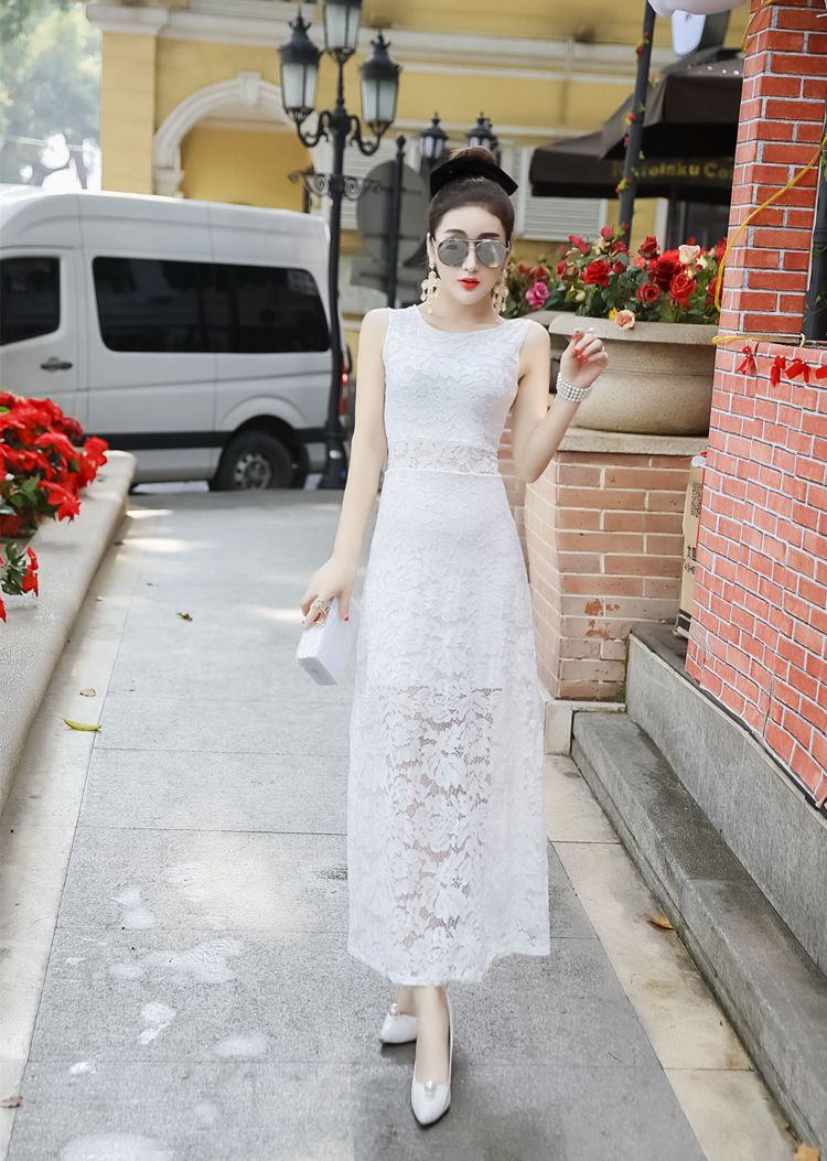 GW2191 Classic Lace Maxi Dress White