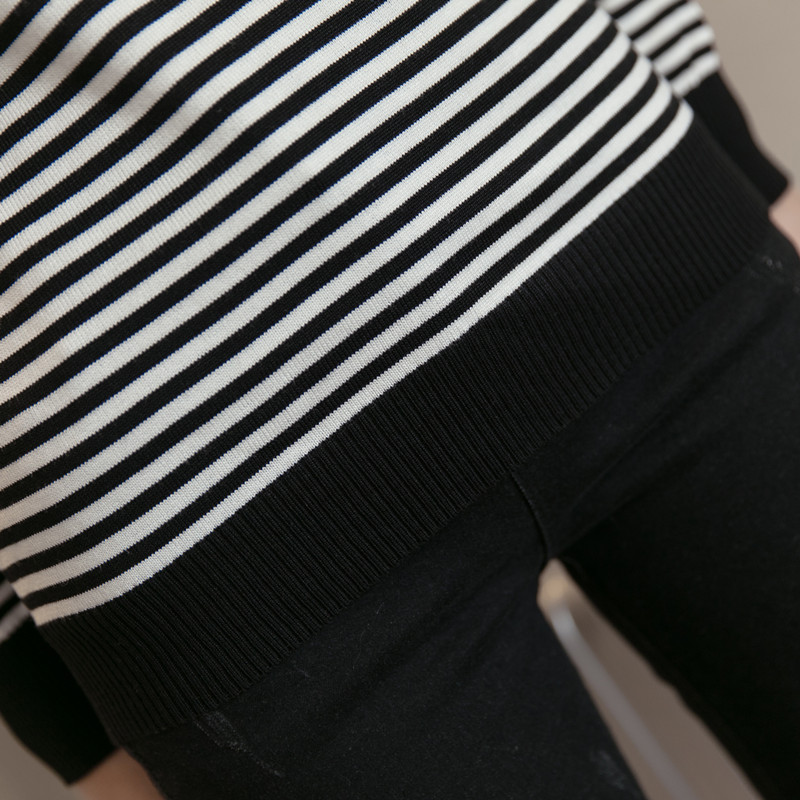 KF526 Long Sleeved Striped Top Black