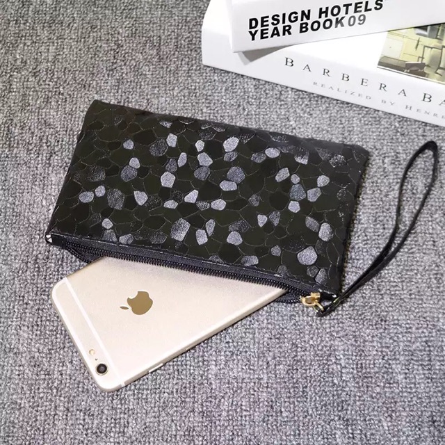 KW80246 Diamond Pouch Bag Black