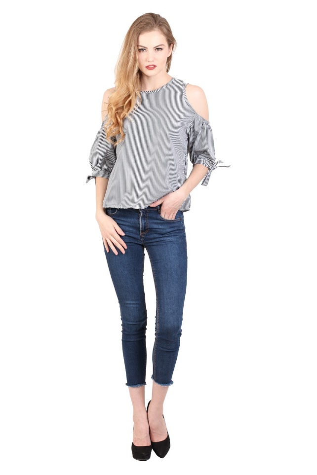 QA-347 Women Cold Shoulder Top Grey