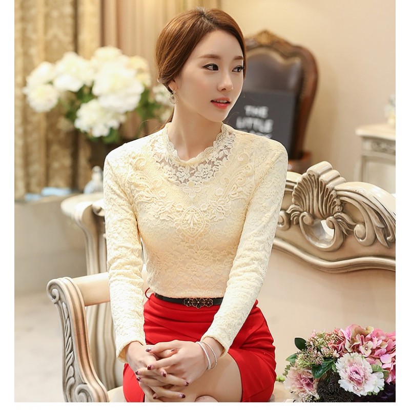 WT21189 Lovely Lace Top Almond