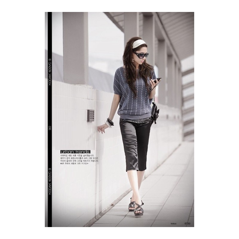 WT21200 Fashion Top Grey