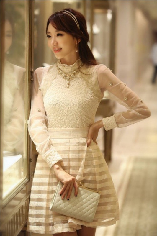 WT21201 Lovely Lace Top Almond