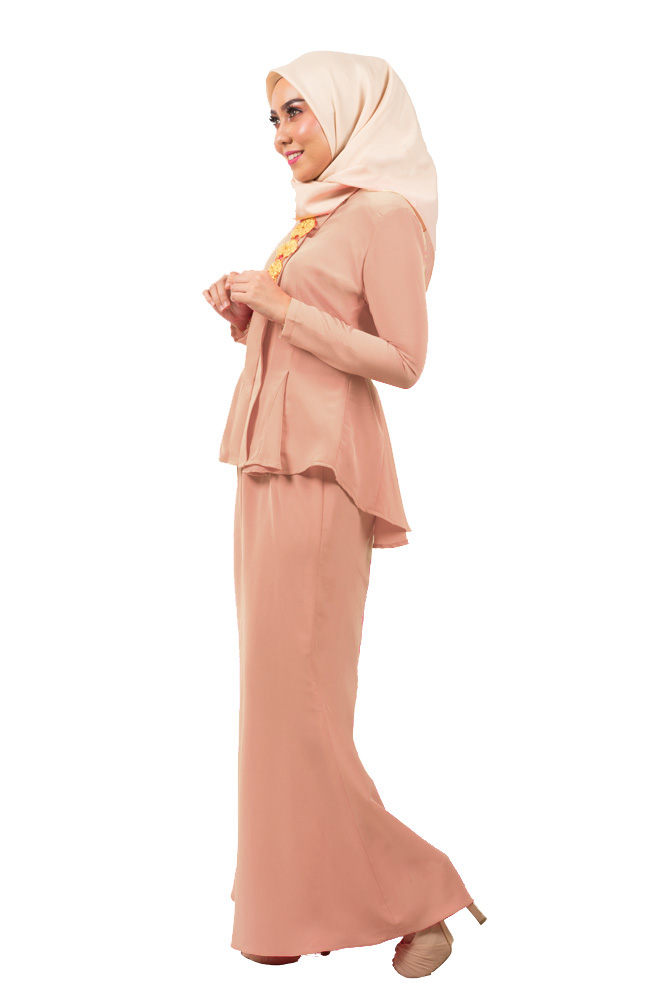 JW5025 Kebaya Set Salmon Peach